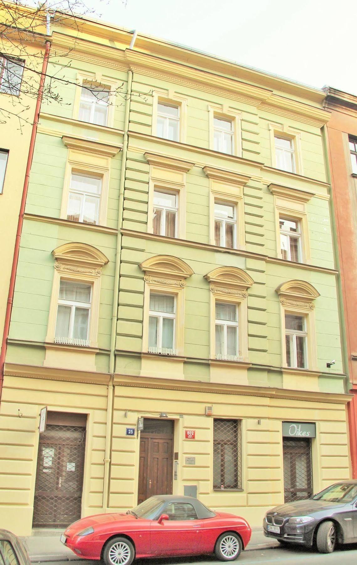 Vlkova Palace Prag Eksteriør billede